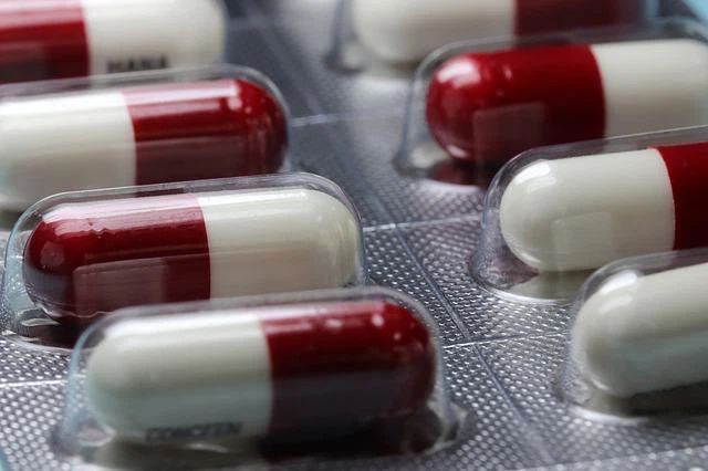 Hard capsules